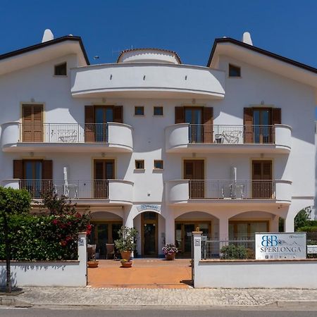 B&B Sperlonga Buitenkant foto