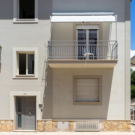 B&B Sperlonga Buitenkant foto