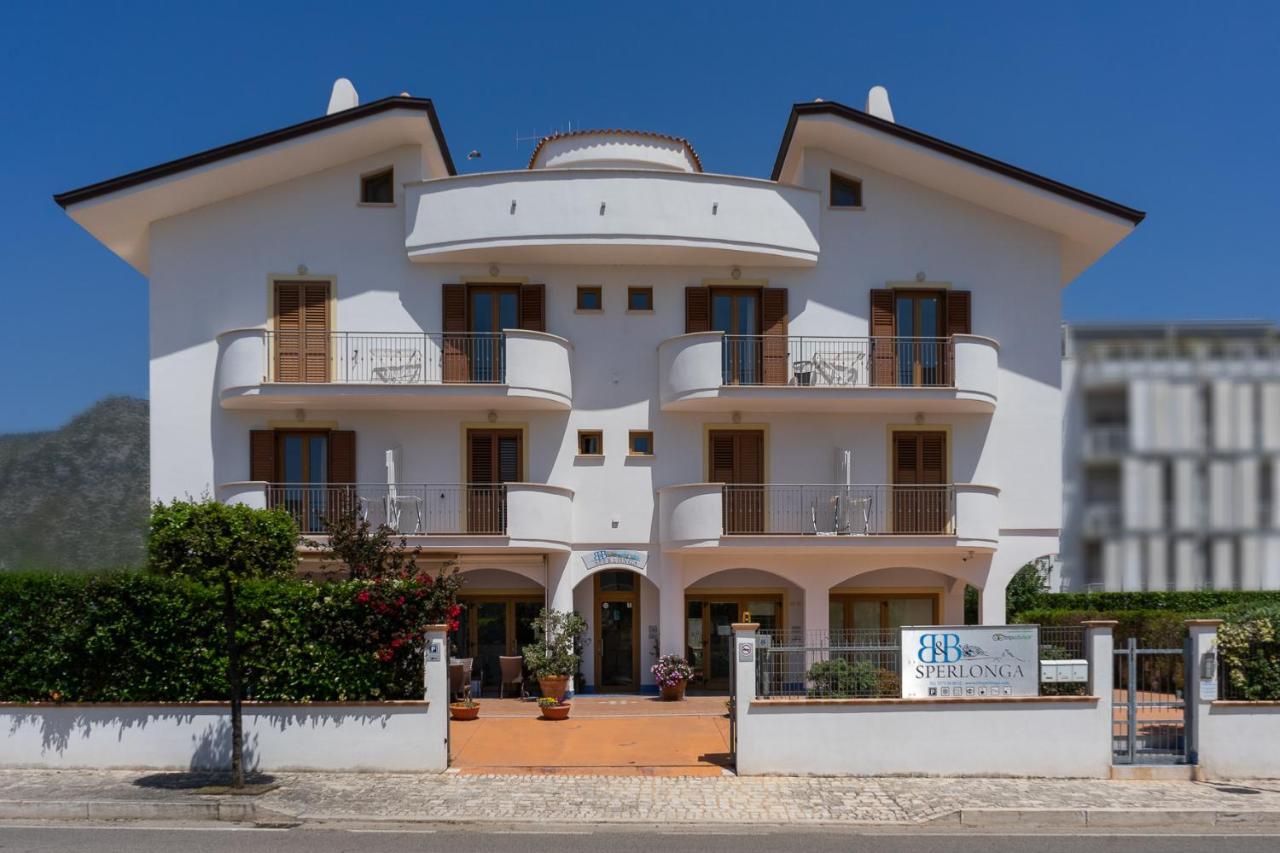 B&B Sperlonga Buitenkant foto