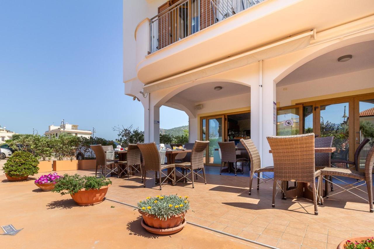 B&B Sperlonga Buitenkant foto
