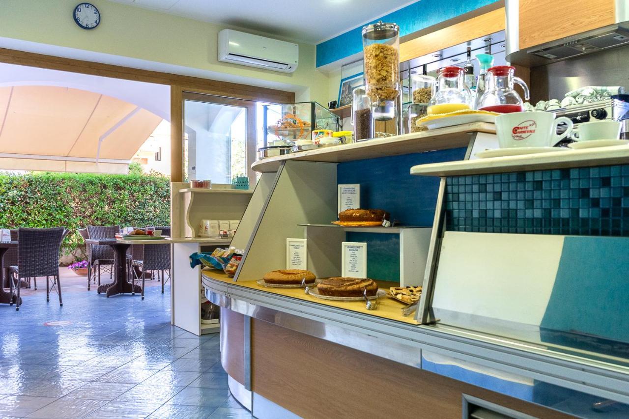 B&B Sperlonga Buitenkant foto