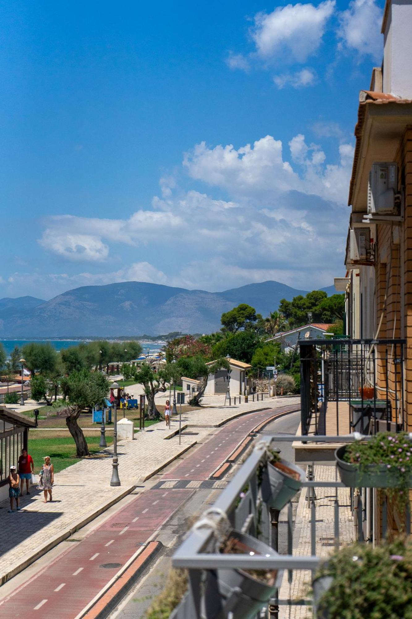 B&B Sperlonga Buitenkant foto